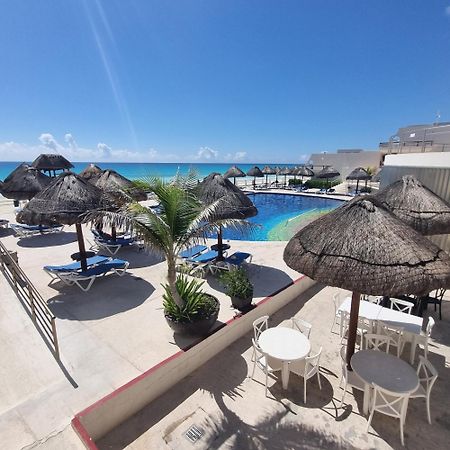 Ocean Front Villa Marlin, Best Location In Hotel Zone #109 Cancún Exteriör bild