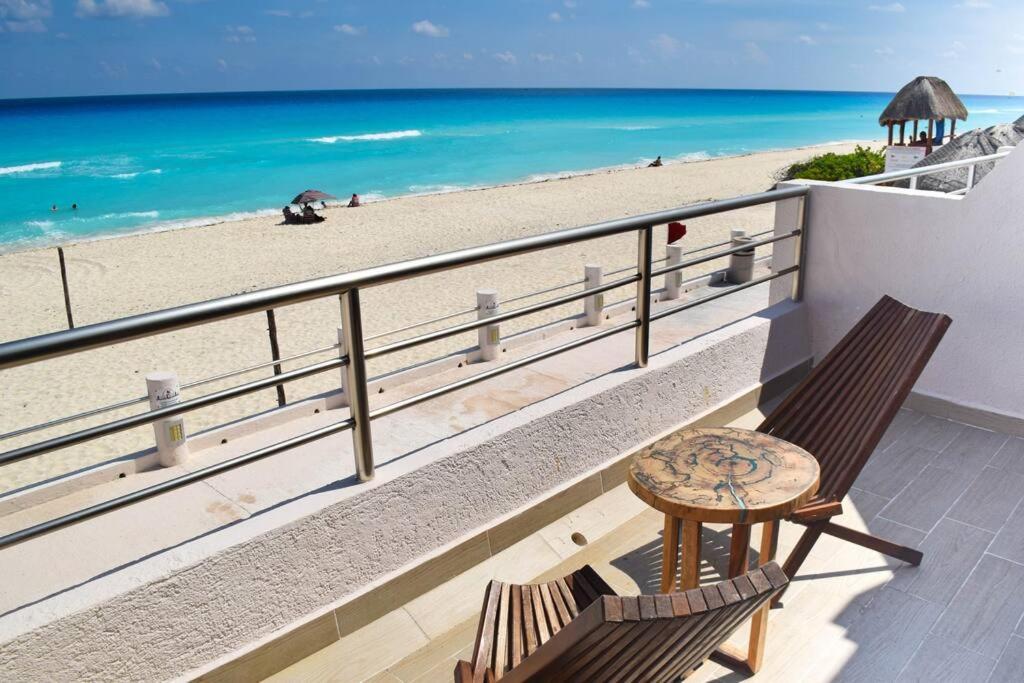 Ocean Front Villa Marlin, Best Location In Hotel Zone #109 Cancún Exteriör bild
